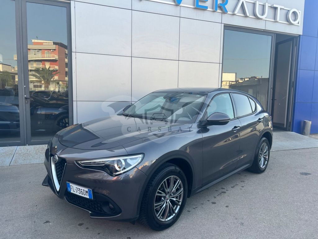 Alfa Romeo Stelvio 2017