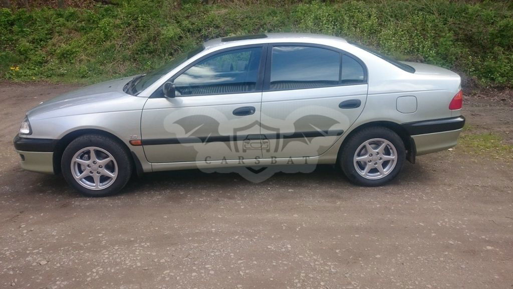 Toyota Avensis 1998