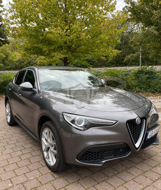 Alfa Romeo Stelvio 2017