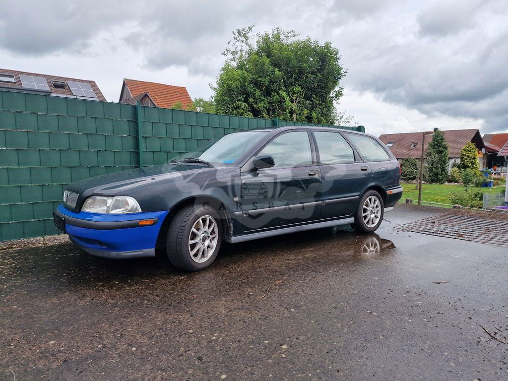 Volvo V40 1999