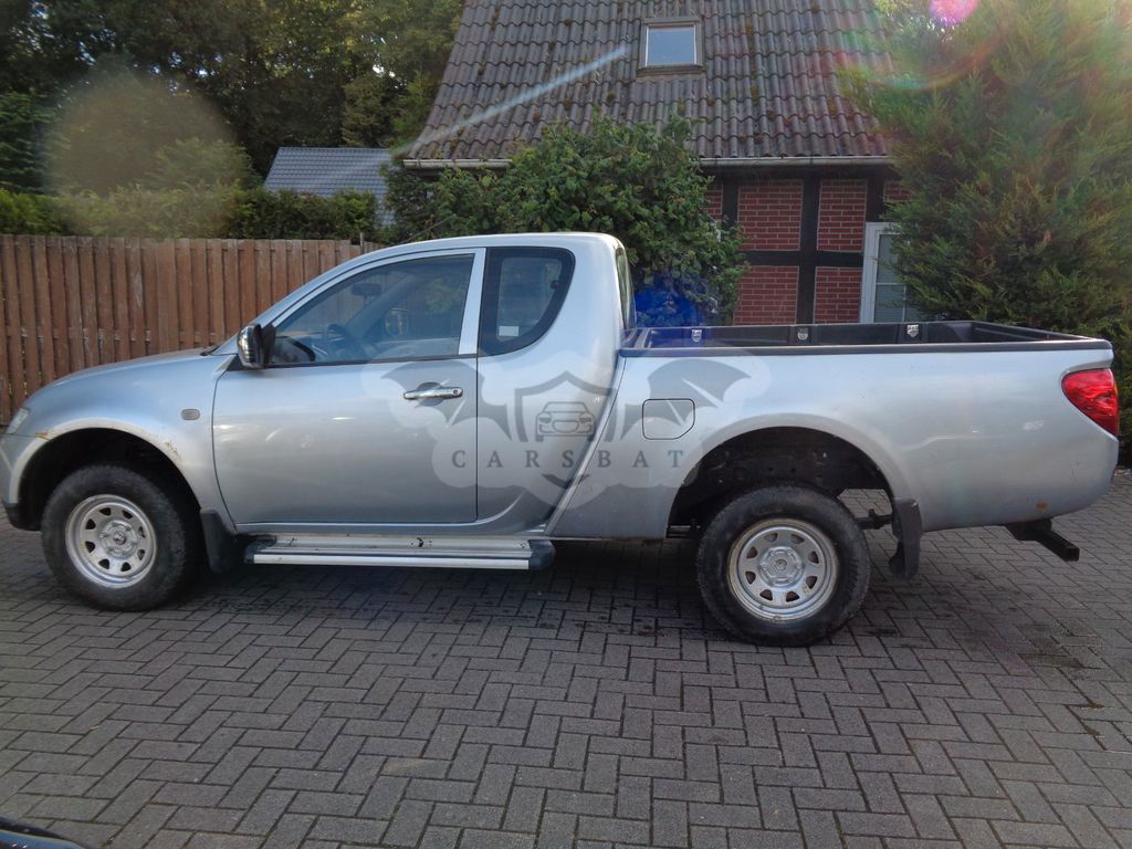 Mitsubishi L200 2012
