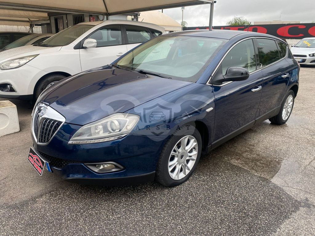 Lancia Delta 2011