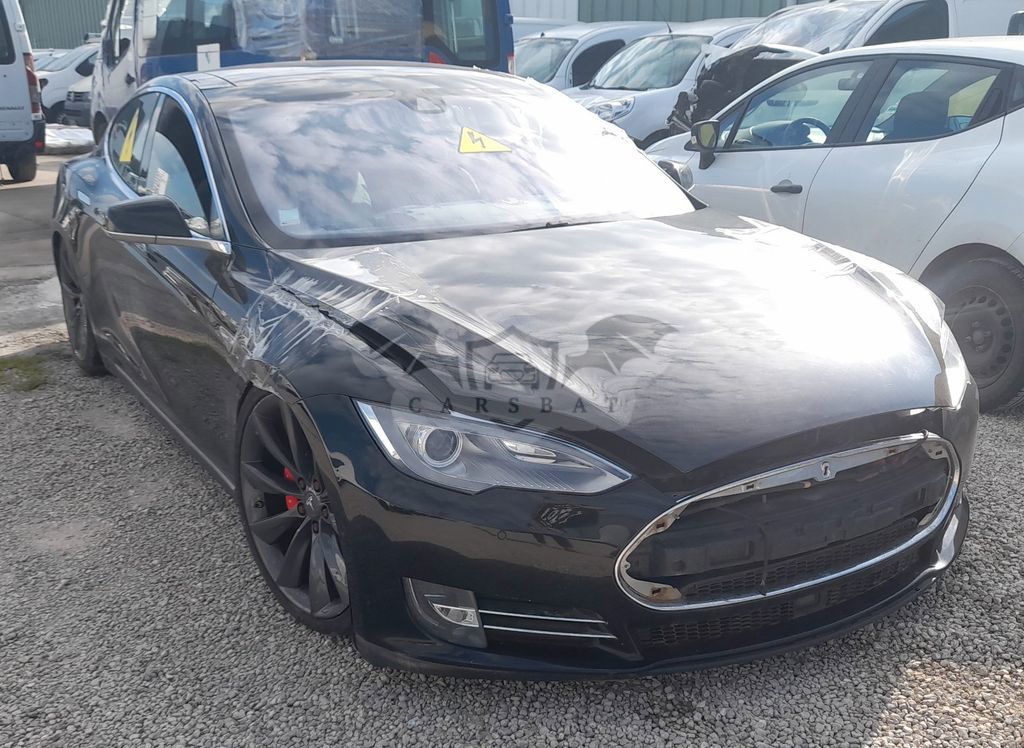 Tesla Model S 2020