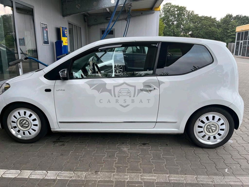 Volkswagen Up! 2011