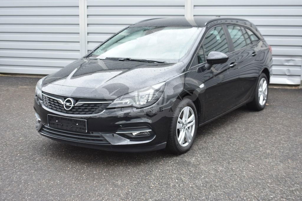 Opel Astra 2021