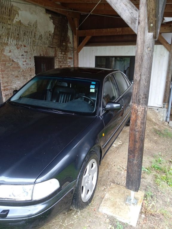 Audi A8 1999