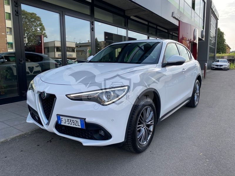 Alfa Romeo Stelvio 2017