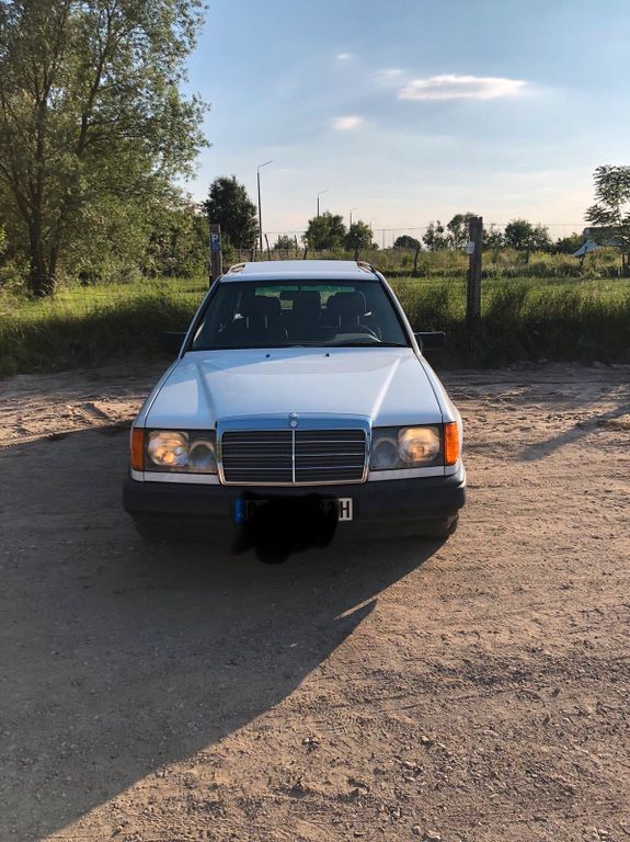 Mercedes-Benz 250 1988