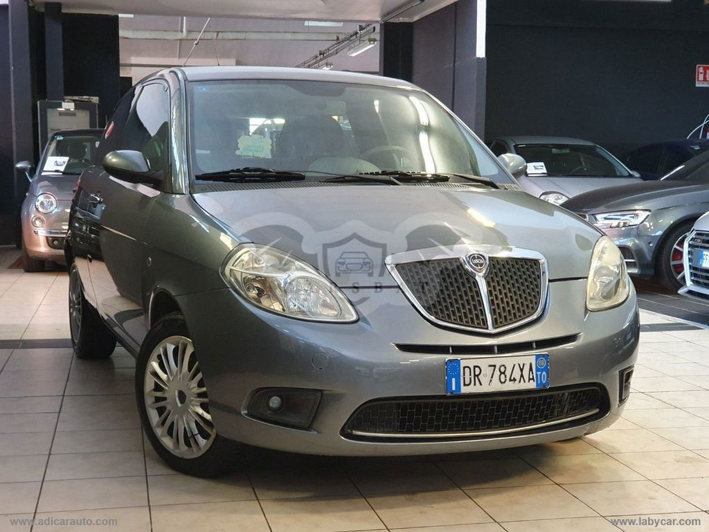 Lancia Ypsilon 2008
