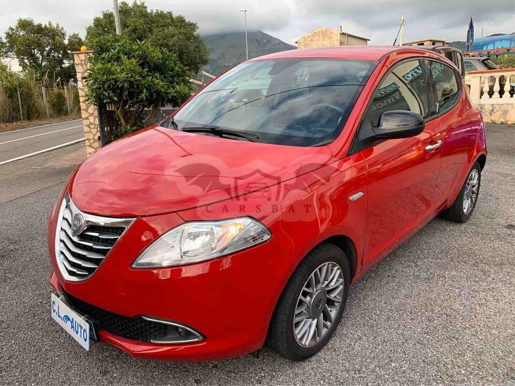 Lancia Ypsilon 2011