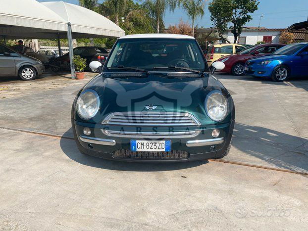 Mini One 2004