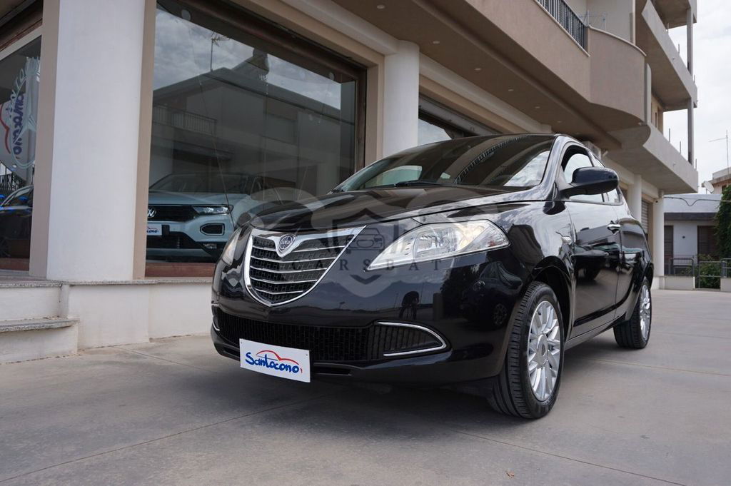 Lancia Ypsilon 2015