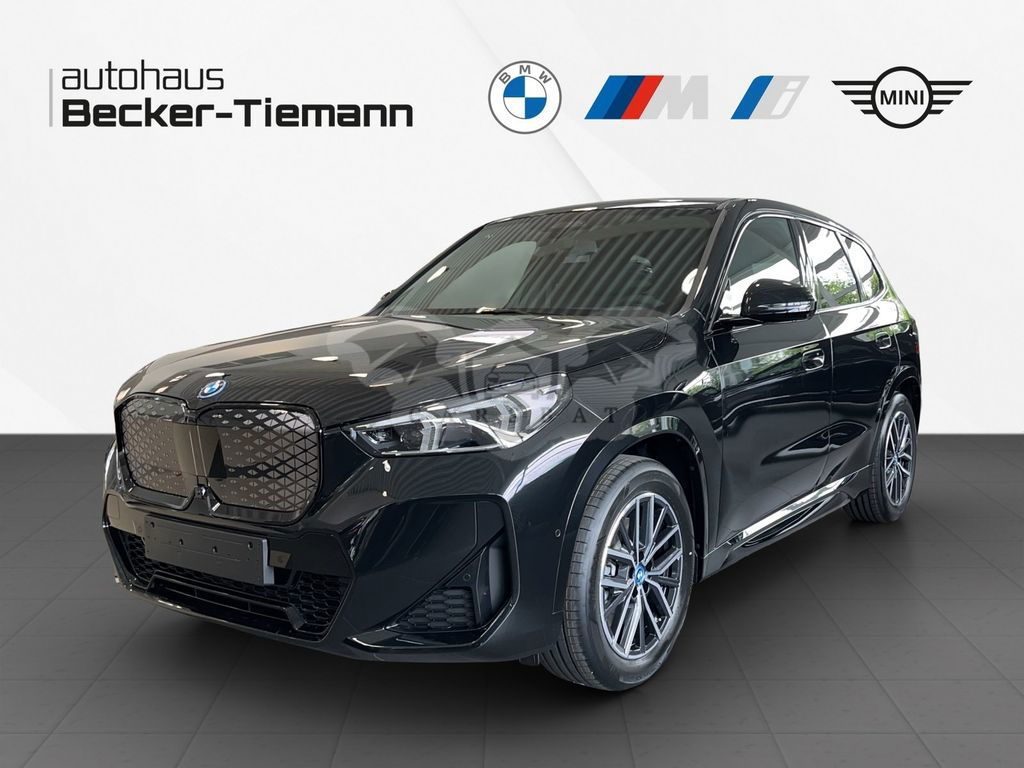 BMW iX1 2024
