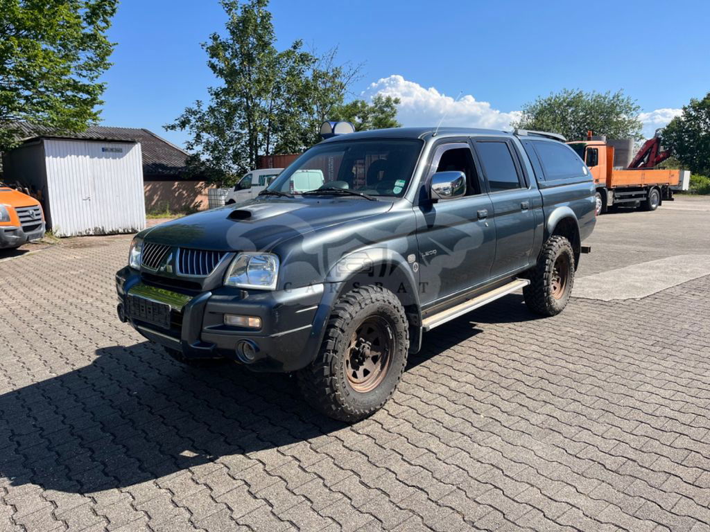 Mitsubishi L200 2005