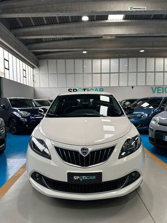 Lancia Ypsilon 2023