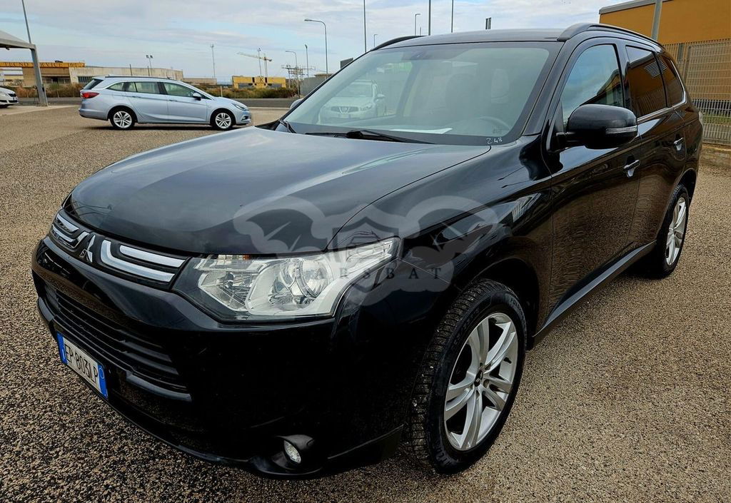 Mitsubishi Outlander 2013
