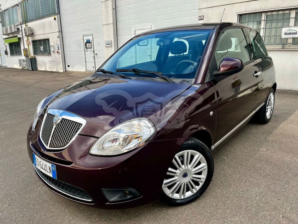 Lancia Ypsilon 2010