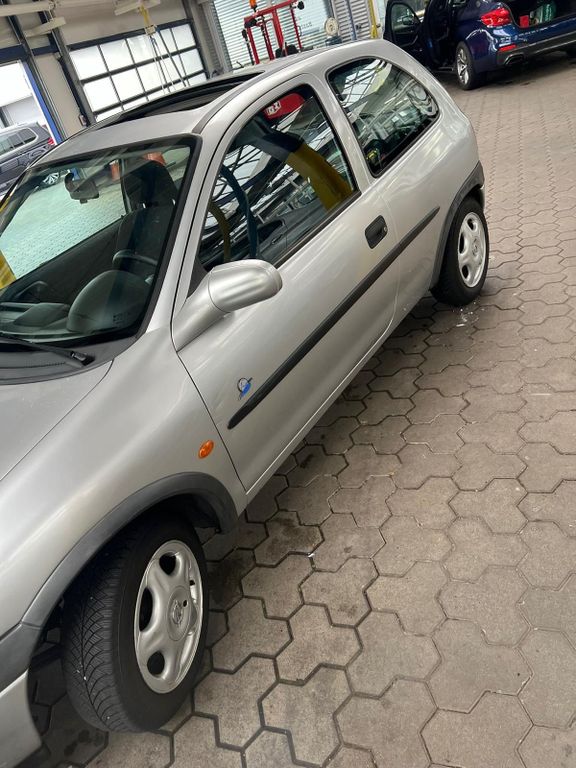 Opel Corsa 1998
