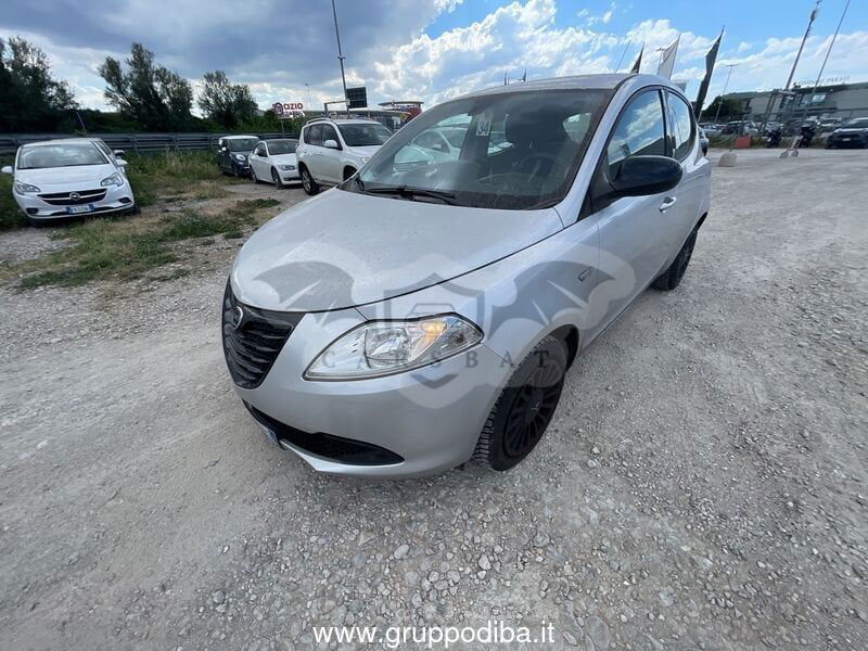 Lancia Ypsilon 2015