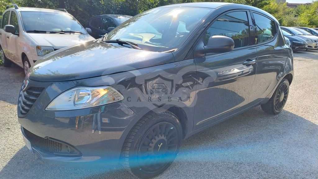 Lancia Ypsilon 2014