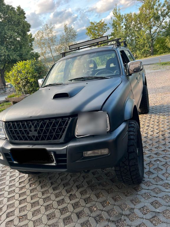 Mitsubishi L200 2003