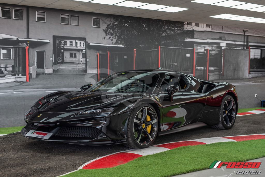 Ferrari SF90 2021