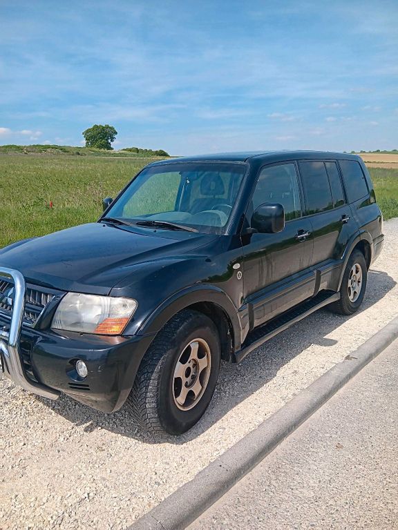 Mitsubishi Pajero 2006