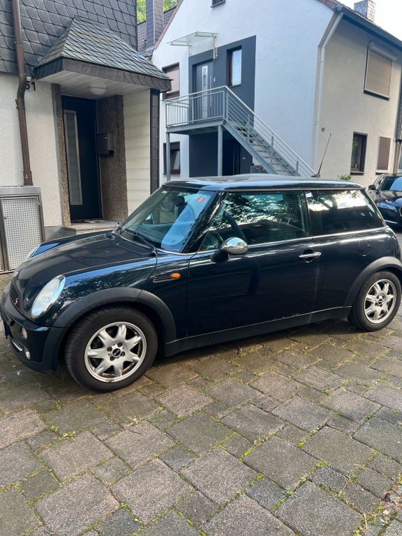 Mini One 2004