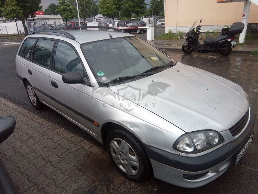 Toyota Avensis 1999