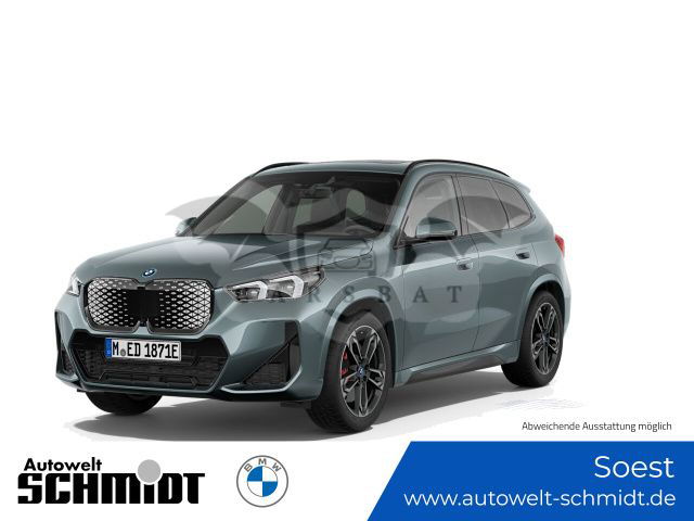 BMW iX1 2024