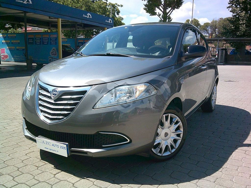 Lancia Ypsilon 2015