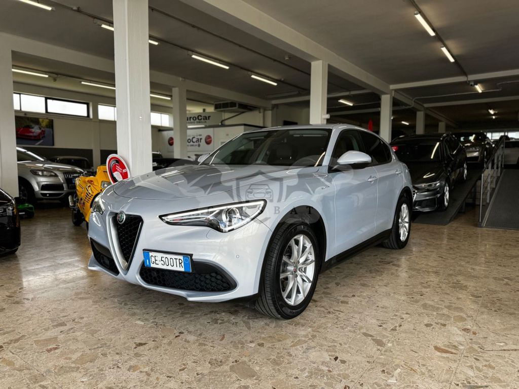 Alfa Romeo Stelvio 2021