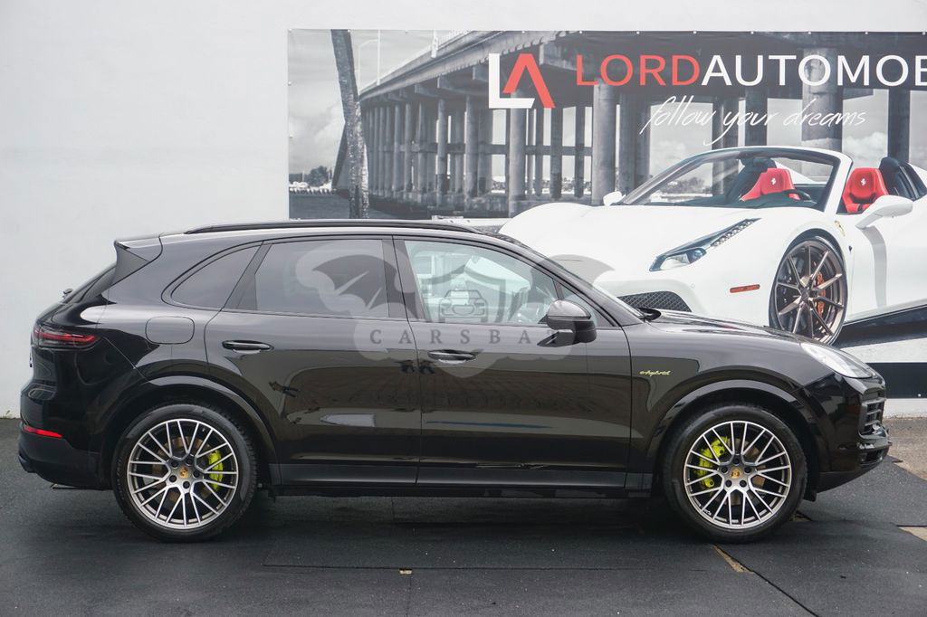 Porsche Cayenne 2022
