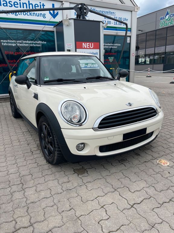 Mini One 2010