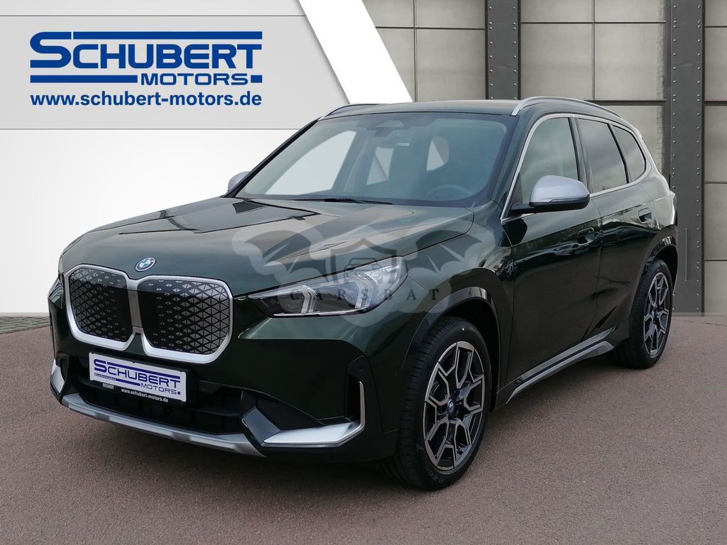 BMW iX1 2024