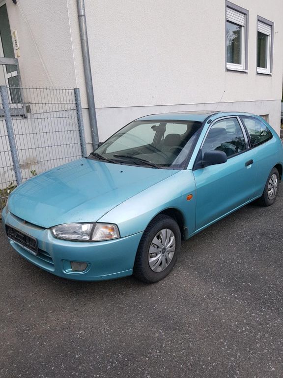 Mitsubishi Colt 1996