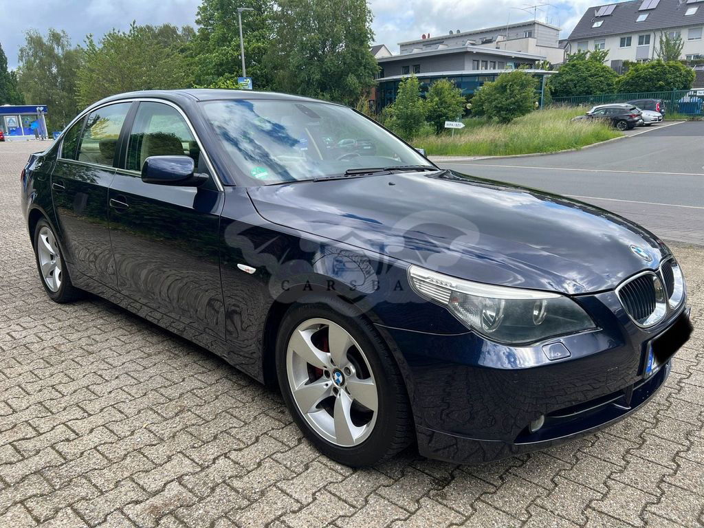 BMW M5 2004