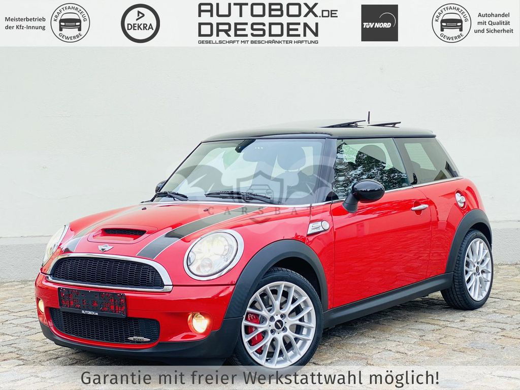 Mini John Cooper Works 2010