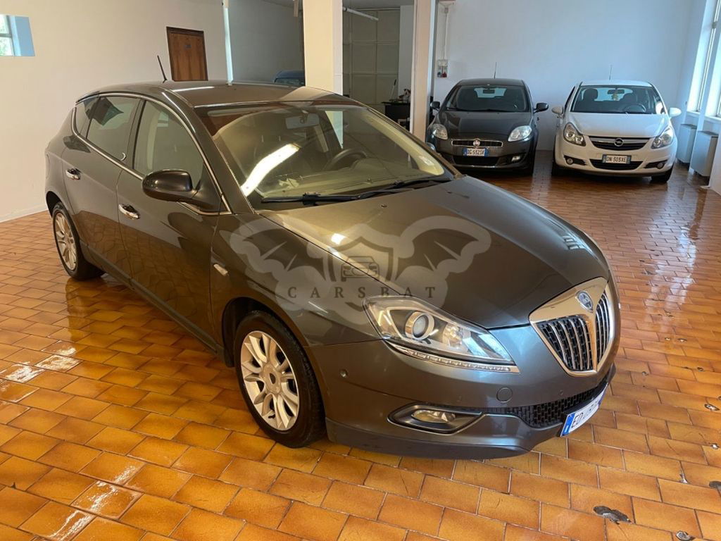 Lancia Delta 2010