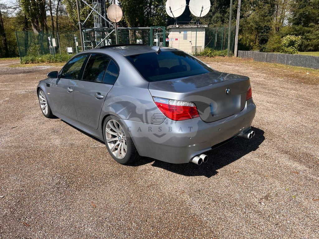 BMW M5 2006