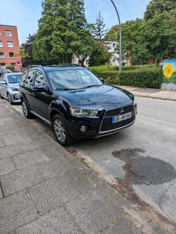 Mitsubishi Outlander 2012