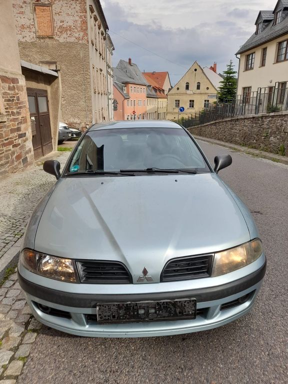 Mitsubishi Carisma 2004