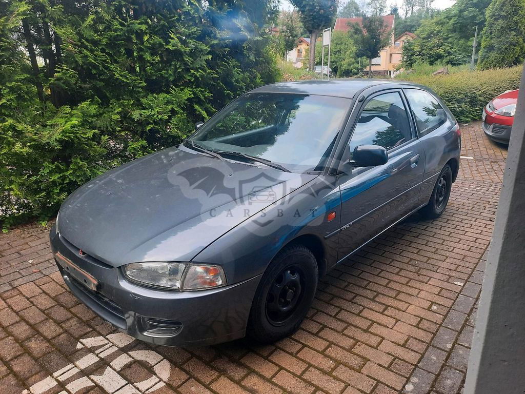 Mitsubishi Colt 1998