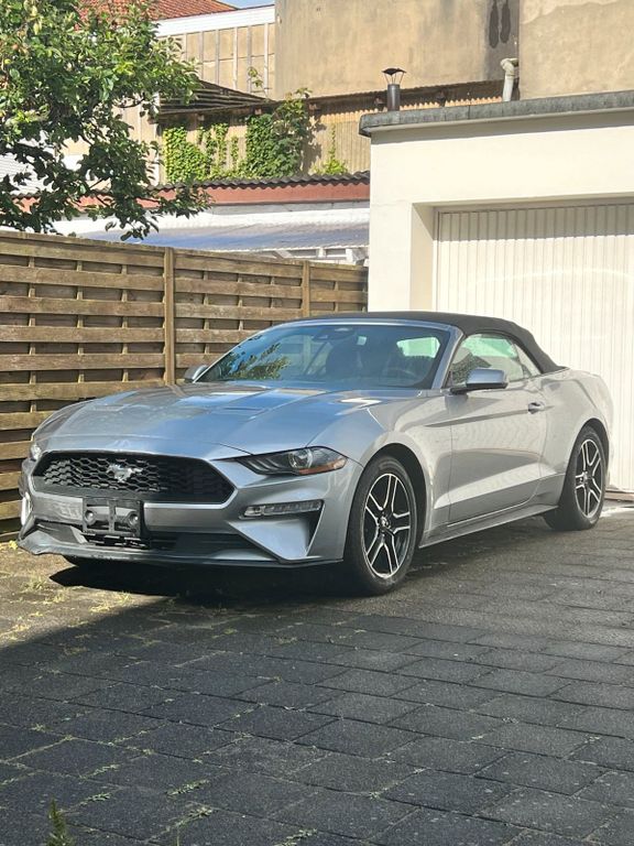 Ford Mustang 2021