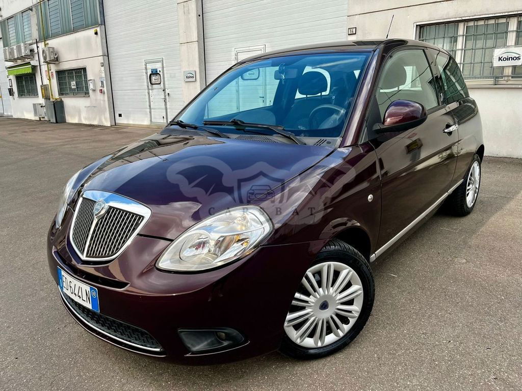 Lancia Ypsilon 2010