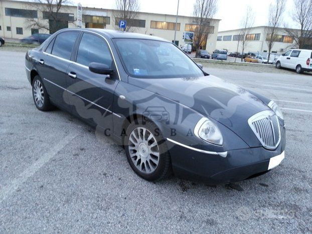 Lancia Thesis 2009