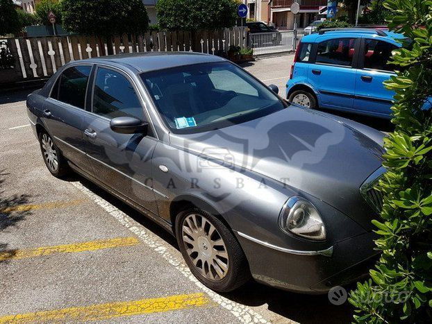 Lancia Thesis 2004