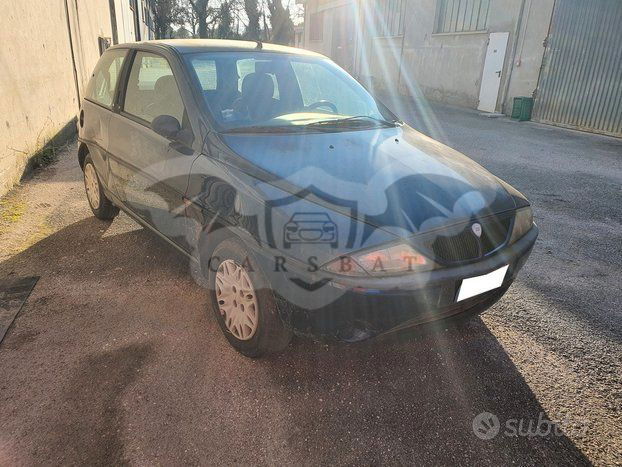 Lancia Ypsilon 2000