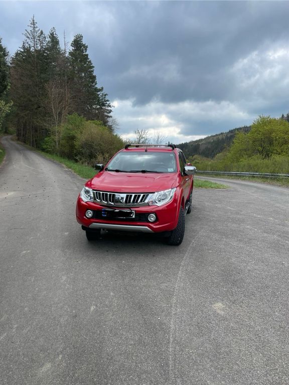Mitsubishi L200 2015