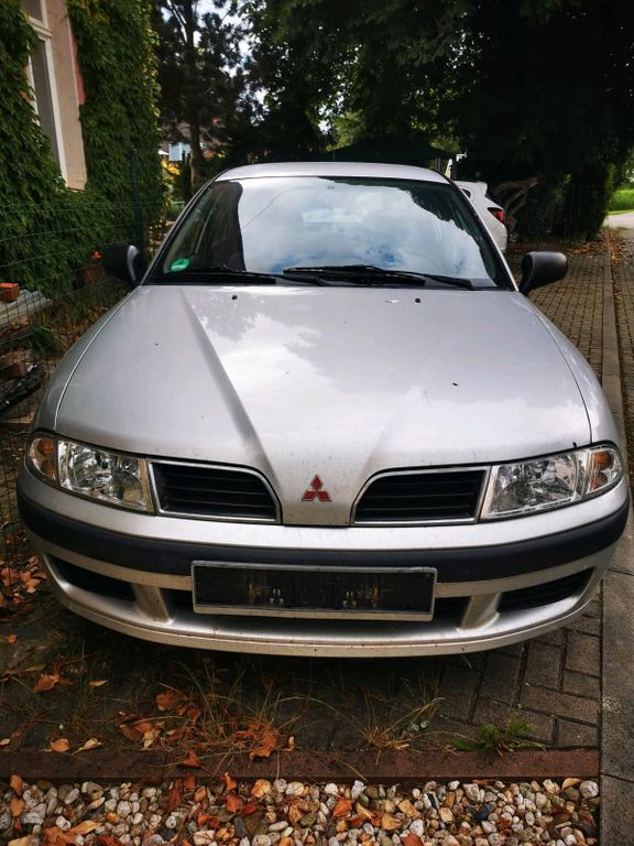 Mitsubishi Carisma 2001
